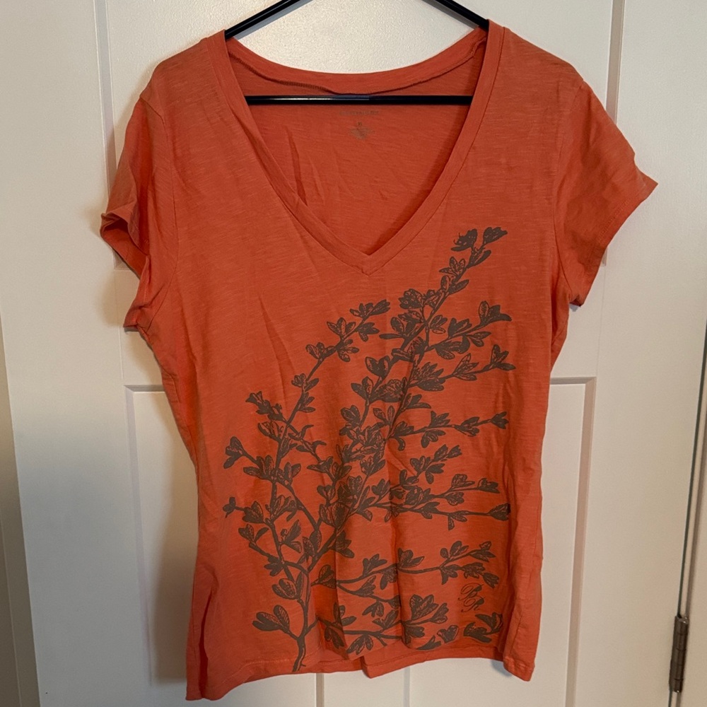 Banana Republic Factory Bright Orange and Gray Floral V-Neck Tee